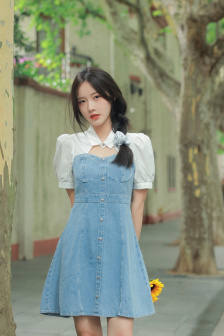 亚洲蜜桃V妇女